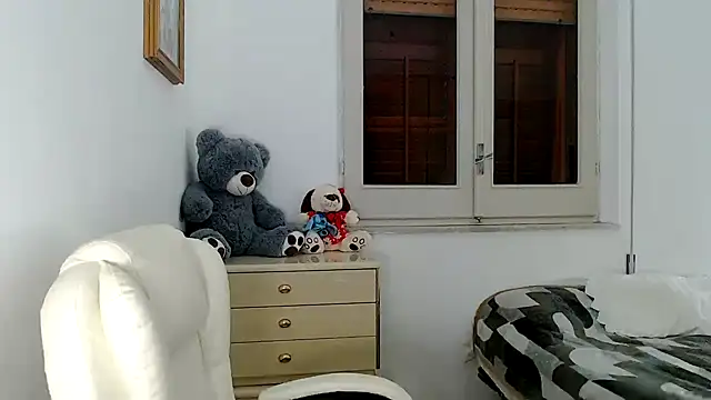 Snapshot of ZajiraShane chatting on May 2026 06:57:01 PM ZajiraShane online show from May 2026 06:57:01 PM