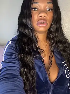 CharismaaBanx online show from March 2026 07:17:01 PM