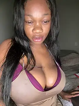 CharismaaBanx online show from April 2026 07:24:02 AM