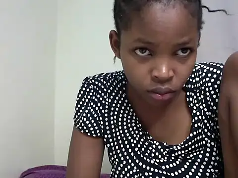 Snapshot of queen-sasha chatting on June 2026 09:02:01 PM queen-sasha online show from June 2026 09:02:01 PM