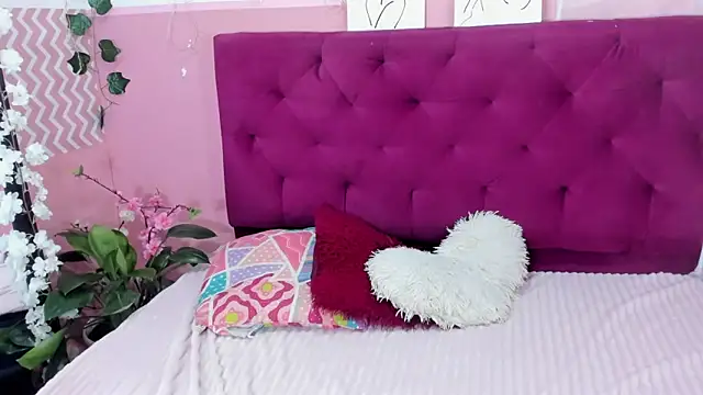 Snapshot of candysmitxxx chatting on March 2025 02:17:01 AM candysmitxxx online show from March 2025 02:17:01 AM