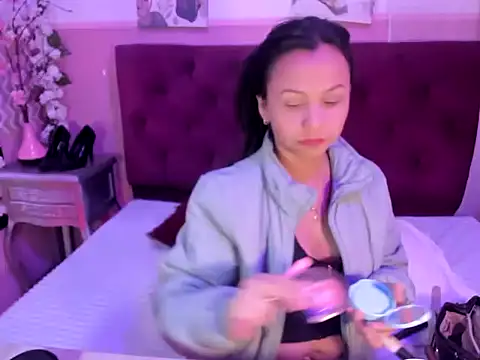 candysmitxxx online show from February 2026 03:32:02 AM