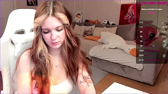 Frau Lina online show from March 2026 04:14:01 PM