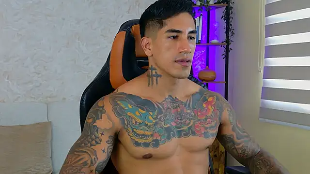 AdanReilly online show from February 2025 07:58:02 PM