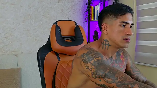 AdanReilly online show from March 2025 09:13:02 PM