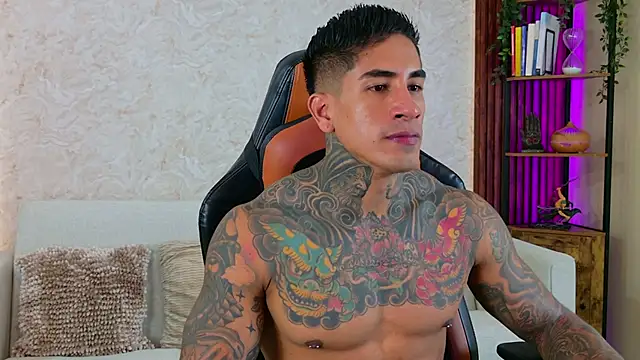 AdanReilly online show from December 2025 01:27:01 PM