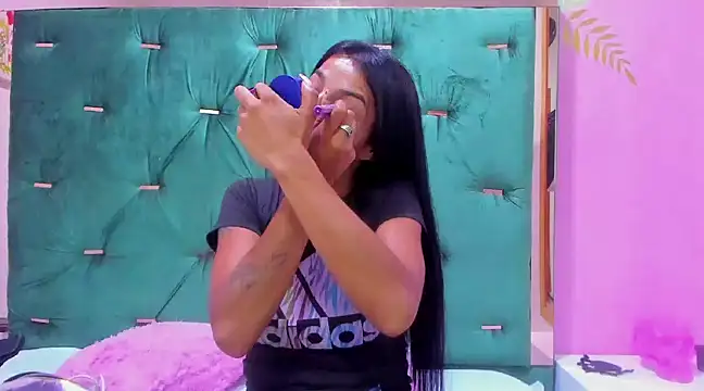 Snapshot of Hellen__4master chatting on December 2024 11:24:01 AM Hellen 4master online show from December 2024 11:24:01 AM