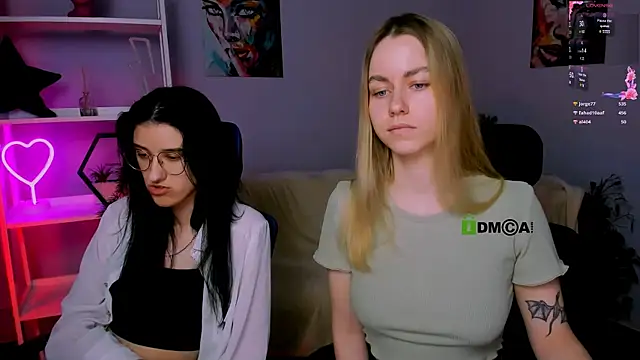 Snapshot of scarlet_mooore chatting on March 2025 02:32:01 AM scarlet mooore online show from March 2025 02:32:01 AM