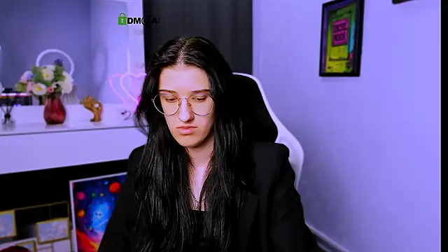 Snapshot of scarlet_mooore chatting on March 2025 11:12:01 PM scarlet mooore online show from March 2025 11:12:01 PM