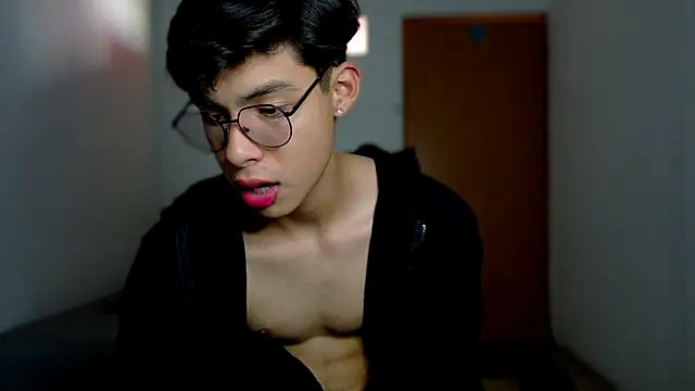 Jacotnk online show from February 2025 11:02:01 PM