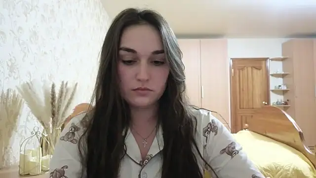 me lissa sun13 online show from February 2025 04:36:01 AM