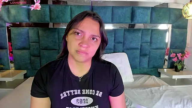 Snapshot of Abril_Gomez06 chatting on July 2026 08:14:01 PM Abril Gomez06 online show from July 2026 08:14:01 PM