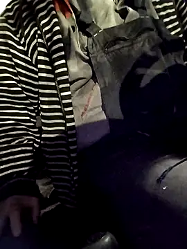 Snapshot of Sarpe84 chatting on December 2024 05:15:01 AM Sarpe84 online show from December 2024 05:15:01 AM