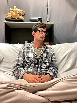 joeiandola online show from October 2025 05:46:01 PM