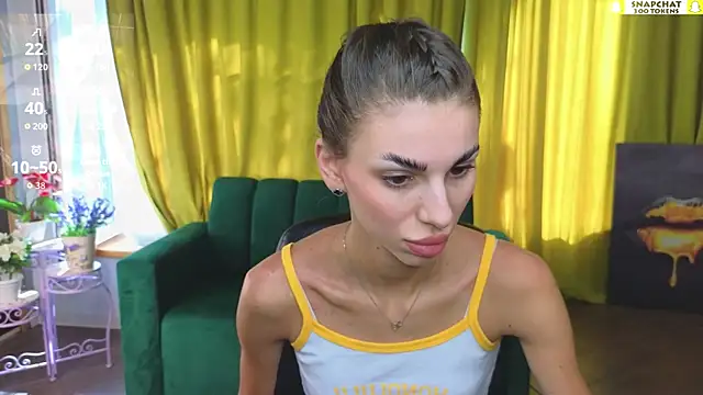 Snapshot of EmmyGreans chatting on July 2026 05:32:02 AM EmmyGreans online show from July 2026 05:32:02 AM