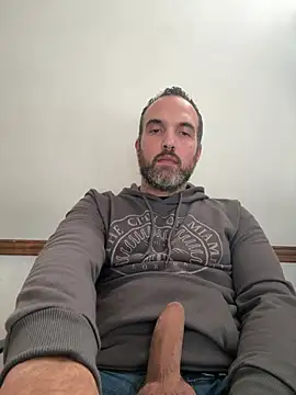 leon3875 online show from May 2026 03:28:01 PM