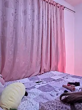 Emasanders online show from November 2025 08:19:02 PM