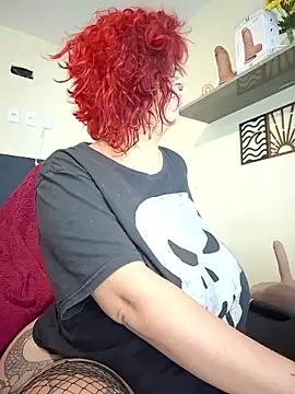 Snapshot of Escarlate4you_ chatting on June 2026 10:10:01 AM Escarlate4you online show from June 2026 10:10:01 AM