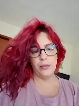 Snapshot of Escarlate4you_ chatting on June 2026 10:03:01 AM Escarlate4you online show from June 2026 10:03:01 AM