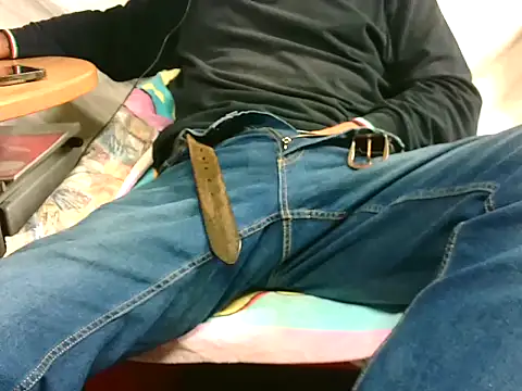 Snapshot of Giulio35_Pika chatting on October 2025 07:47:02 PM Giulio35 Pika online show from October 2025 07:47:02 PM