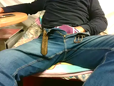 Snapshot of Giulio35_Pika chatting on October 2025 07:14:02 PM Giulio35 Pika online show from October 2025 07:14:02 PM