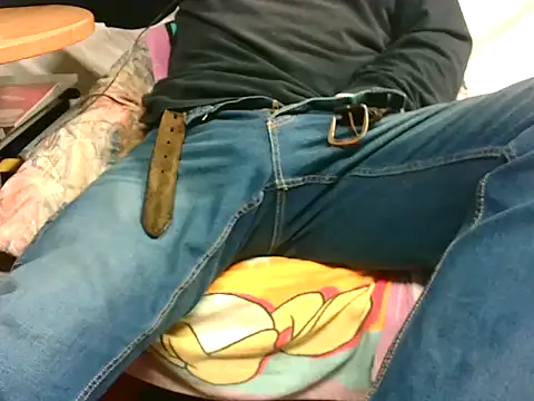 Snapshot of Giulio35_Pika chatting on November 2025 08:27:02 PM Giulio35 Pika online show from November 2025 08:27:02 PM