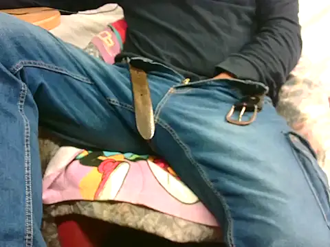 Snapshot of Giulio35_Pika chatting on November 2025 05:50:01 AM Giulio35 Pika online show from November 2025 05:50:01 AM