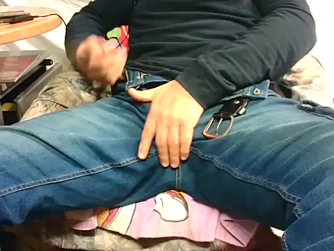 Snapshot of Giulio35_Pika chatting on November 2025 05:55:02 PM Giulio35 Pika online show from November 2025 05:55:02 PM