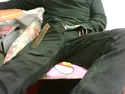 Snapshot of Giulio35_Pika chatting on December 2025 05:08:02 PM Giulio35 Pika online show from December 2025 05:08:02 PM