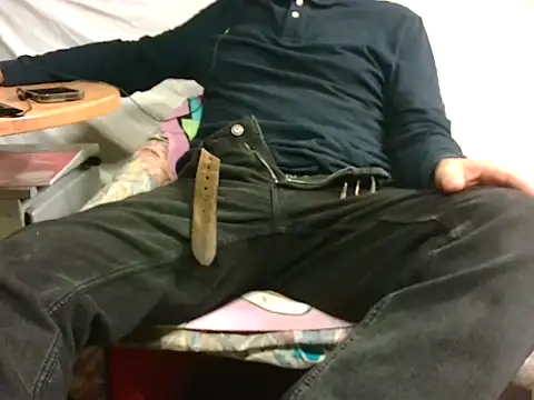 Snapshot of Giulio35_Pika chatting on December 2025 04:16:01 PM Giulio35 Pika online show from December 2025 04:16:01 PM