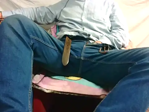 Snapshot of Giulio35_Pika chatting on December 2025 05:42:02 PM Giulio35 Pika online show from December 2025 05:42:02 PM