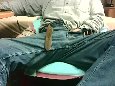 Snapshot of Giulio35_Pika chatting on January 2026 04:43:01 PM Giulio35 Pika online show from January 2026 04:43:01 PM