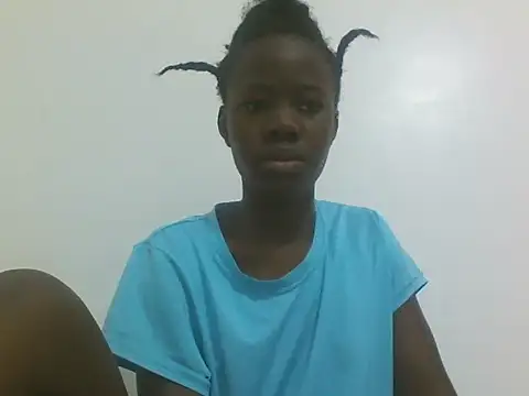 Snapshot of hey_its_andreana chatting on June 2026 05:29:02 PM hey its andreana online show from June 2026 05:29:02 PM