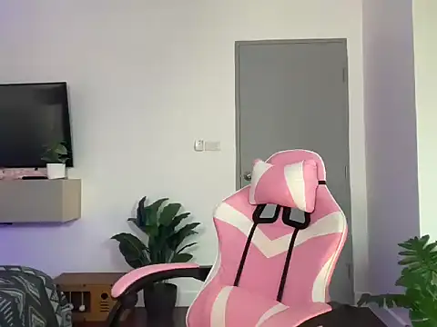 Snapshot of juicyshow_ chatting on September 2025 01:29:01 AM juicyshow online show from September 2025 01:29:01 AM