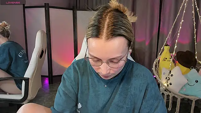 TiffanyBatson online show from February 2025 08:06:02 AM