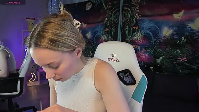 TiffanyBatson online show from February 2025 11:23:02 AM