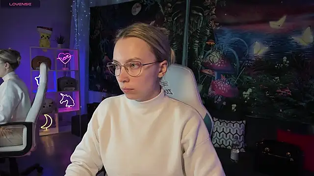 TiffanyBatson online show from March 2025 08:31:01 AM