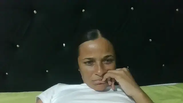 Snapshot of GiveLove1 chatting on March 2025 03:59:02 AM GiveLove1 online show from March 2025 03:59:02 AM