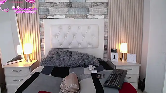 dayana mendoza69 online show from November 2025 01:01:01 PM