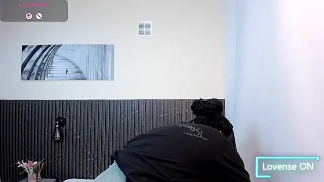 chanel brunette online show from January 2026 06:46:02 PM