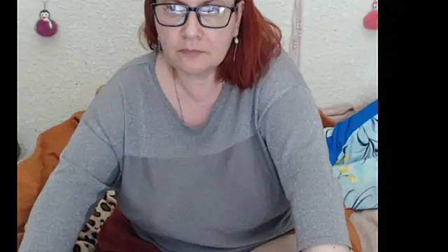 PlayfullMature online show from November 2025 04:47:02 AM