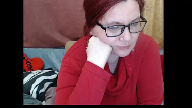 Snapshot of PlayfullMature chatting on April 2026 01:42:02 AM PlayfullMature online show from April 2026 01:42:02 AM