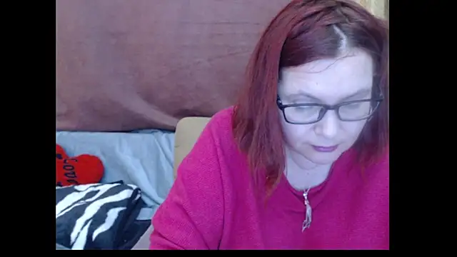 Snapshot of PlayfullMature chatting on April 2026 01:26:02 PM PlayfullMature online show from April 2026 01:26:02 PM