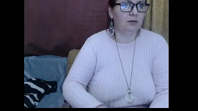 Snapshot of PlayfullMature chatting on May 2026 05:07:01 PM PlayfullMature online show from May 2026 05:07:01 PM