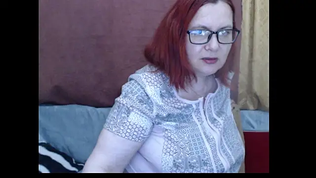 Snapshot of PlayfullMature chatting on May 2026 09:42:01 PM PlayfullMature online show from May 2026 09:42:01 PM