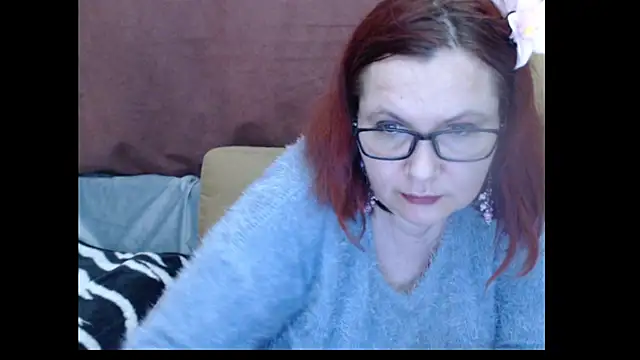 Snapshot of PlayfullMature chatting on May 2026 05:43:02 PM PlayfullMature online show from May 2026 05:43:02 PM