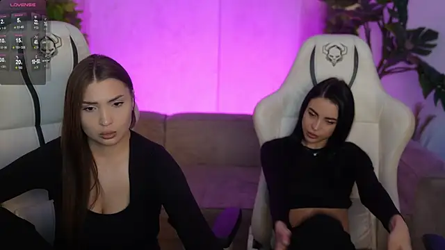 Tina Breeze online show from December 2025 08:20:02 AM