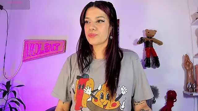 Violet-Queen online show from January 2026 07:02:01 AM