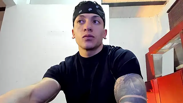 aquiles 51 online show from November 2025 05:55:02 PM