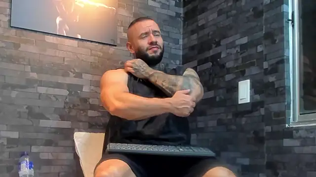 BruceDallas online show from April 2026 03:39:01 AM